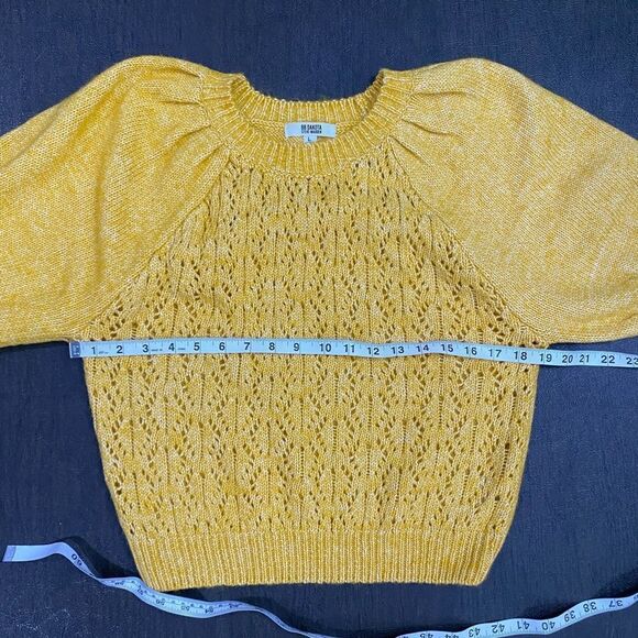 BB Dakota Yellow Crew Neck Sweater with Textured Knit Size Large - Picture 7 of 9
